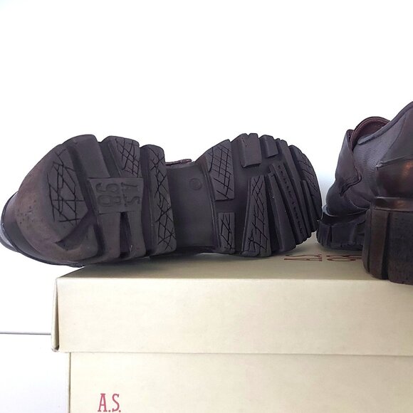 AS98 Lug Sole Slip On Handmade Leather Loafers - Size 39 (US 8.5) - Picture 5 of 8